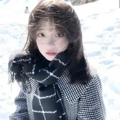 闻皎月
