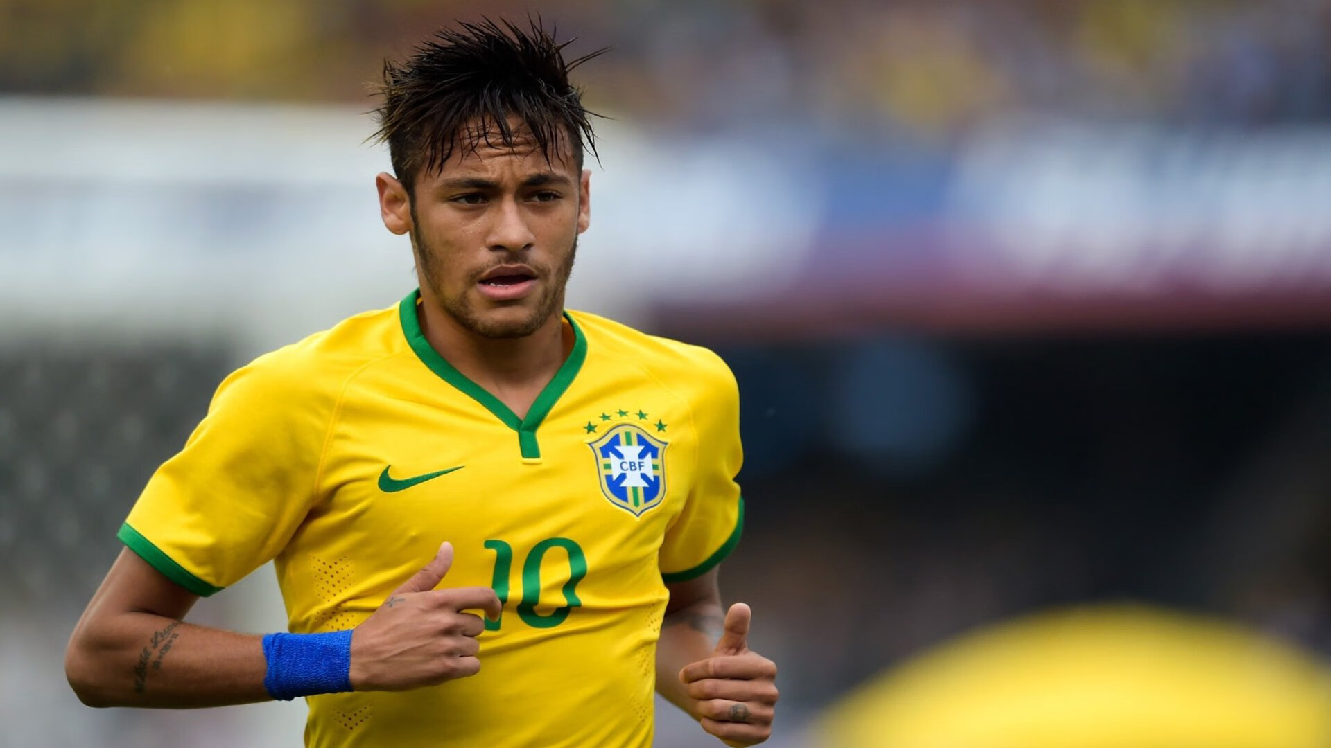 哈兰德主场火力全开!跻身英超传奇射手行列,哈兰德代表两支球队参加欧冠